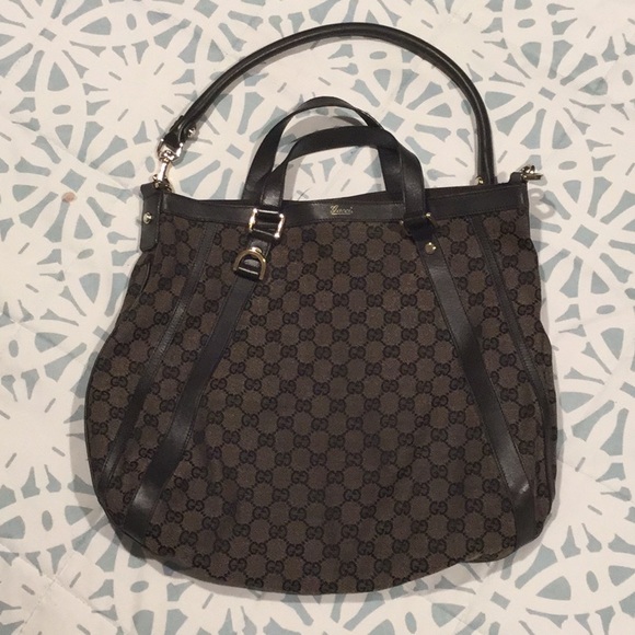Gucci Handbags - Gucci hobo bag